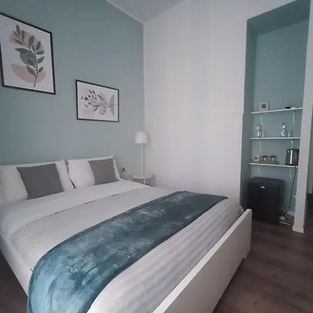 Ad 111 Coladirienzo - By Ad 4* Rom